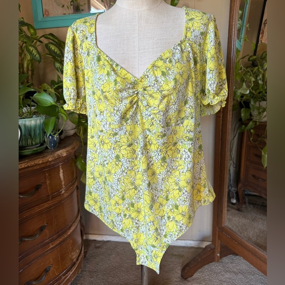 ModCloth Floral Bodysuit Yellow White Puff Sleeve Sweetheart Neckline, Plus 4X - Picture 4 of 11